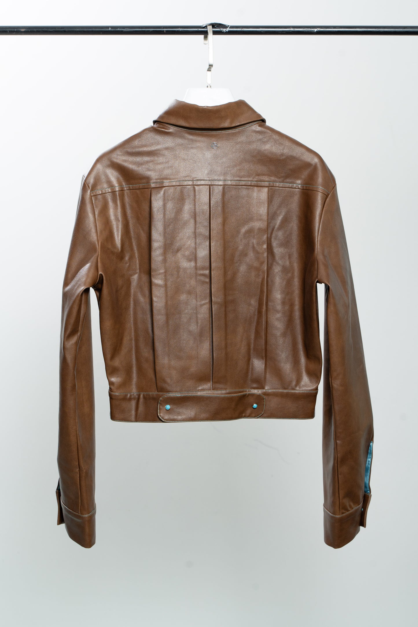 Cropped leather jacket