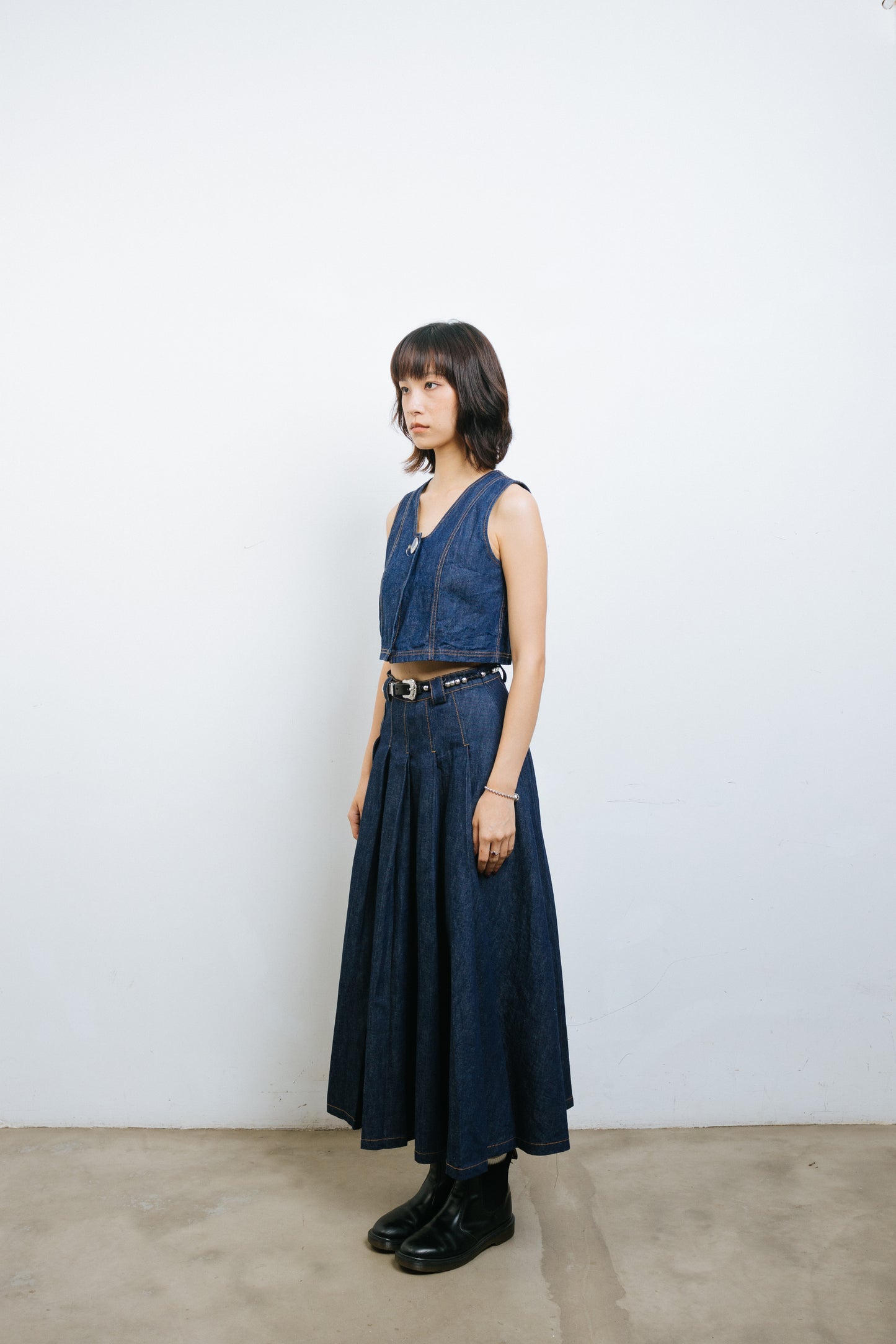 Denim Double pleated skirt