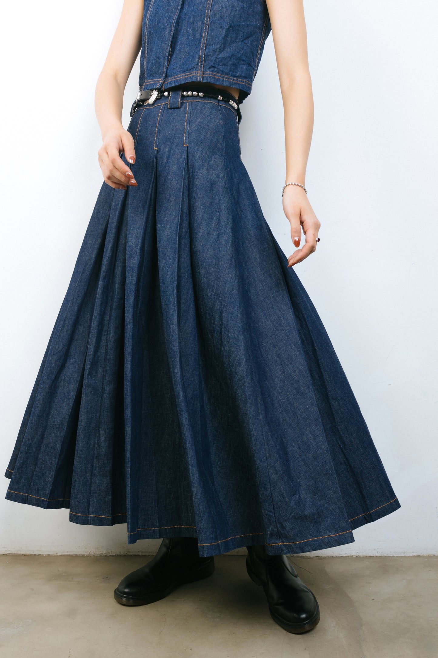 Denim Double pleated skirt