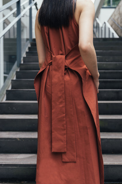 Red Sleeveless Dress With Back Detail