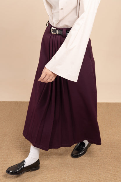 Mid-length A-line skirt