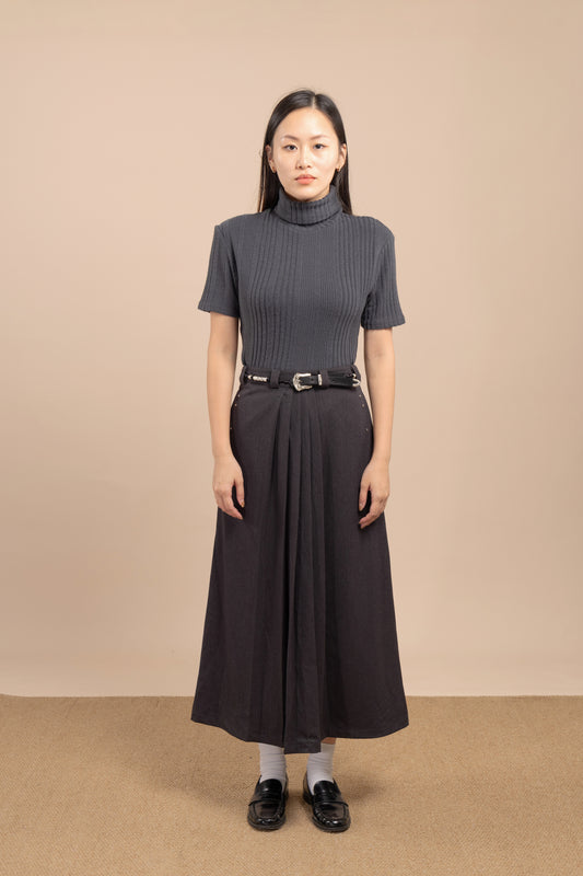 Mid-length A-line skirt